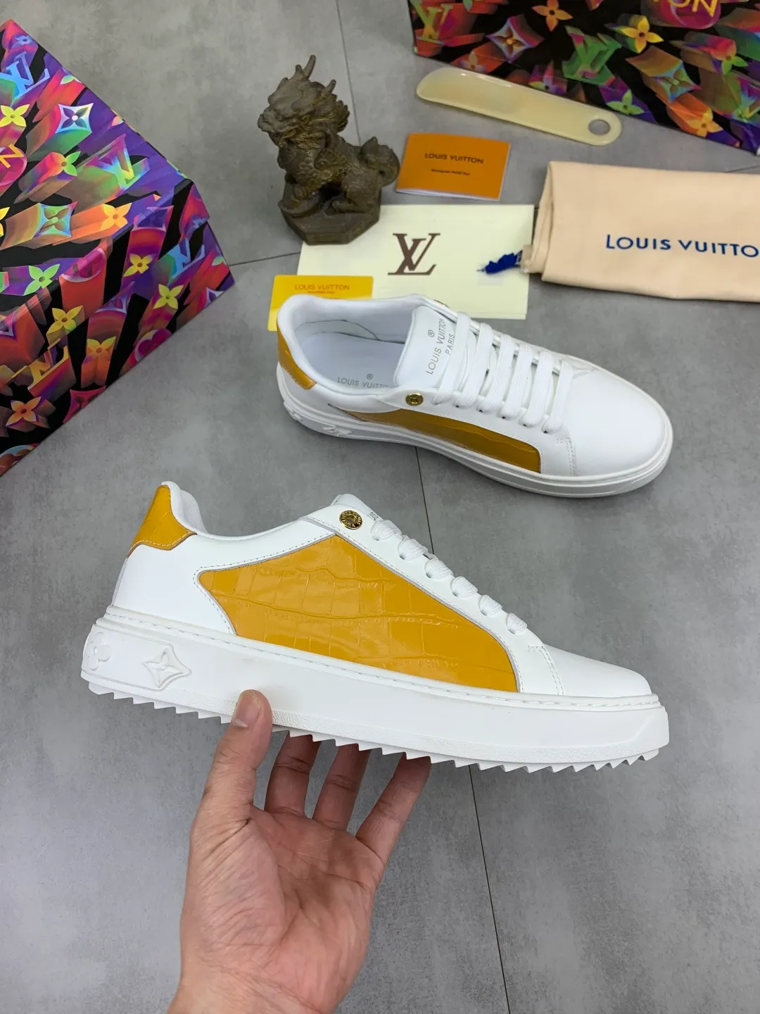 Men's men's shoes P520💰【New style】🆘High quality cowhide【Louis Vuitton】LV official website's latest model🎁casual and fashionable men's shoes👟hot style💥simple and elegant style, exclusive for trendy men. Unique official website's latest brand elements👑original decoration, fashionable and generous, the fabric is made of original denim➕comfortable and breathable mesh lining➕cow leather feet ✅The official website specifies wear-resistant casual outsole, the classic model is taken in real life🎬Color: 5⃣️colors available😍Number of codes: 38-44 Full set of packaging